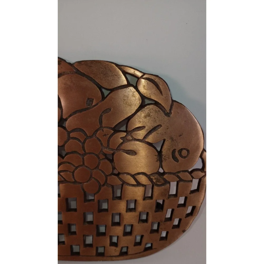 Vintage 1990s Cast Iron Copper Fruit Basket Footed Hot Plate Trivet Cottage 9